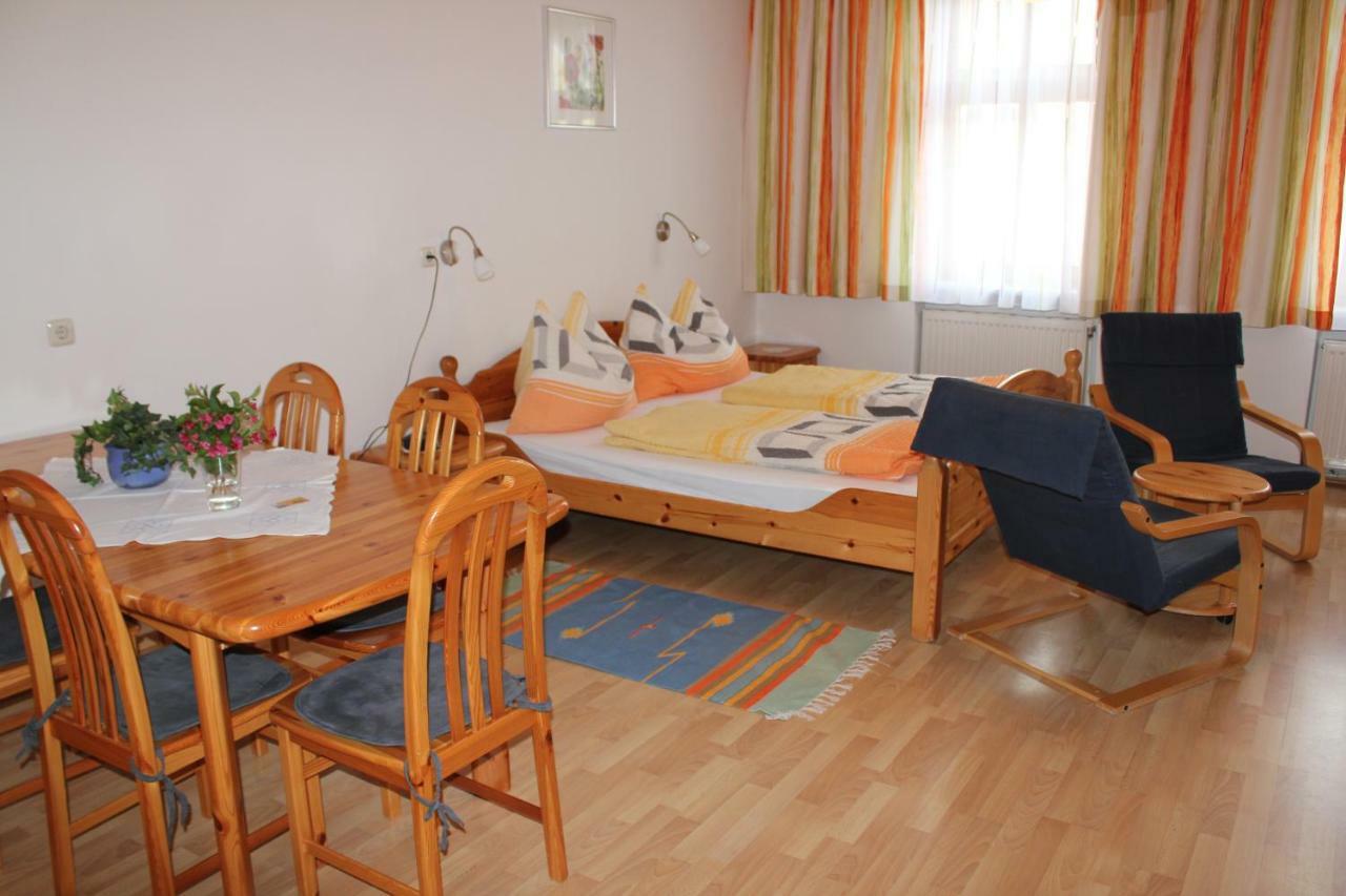 Ferienwohnungen Magedler Lutzmannsburg Buitenkant foto
